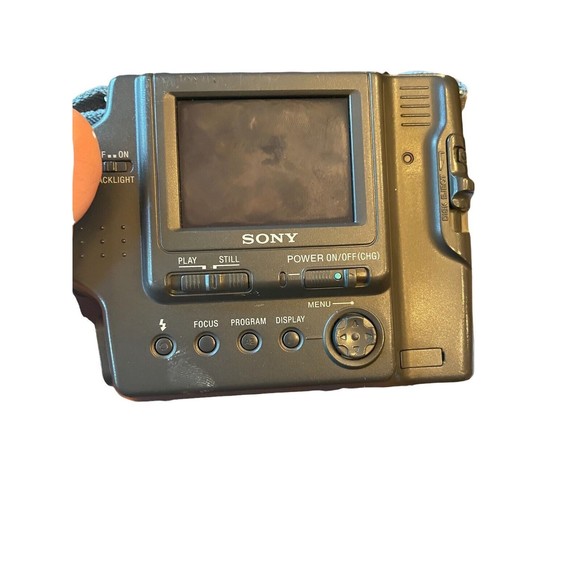 Sony FD Mavica Digital Still Camera, Model MVC-FD87 W/ Battery Pack, Untested - Picture 5 of 7